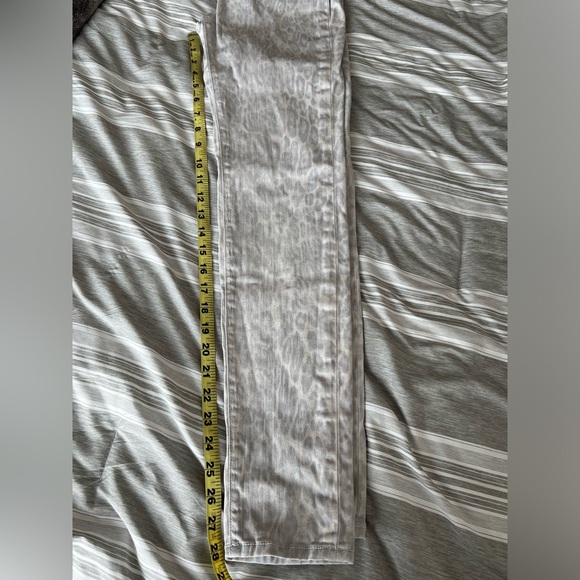 💙 2 for $20 - J Brand Jeans Bundle - Picture 4 of 15